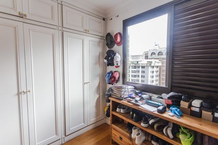 Apartamento para alugar com 260m², 4 quartos e 3 vagas Apartamento para alugar com 260m², 4 quartos e 3 vagasQuarto 2