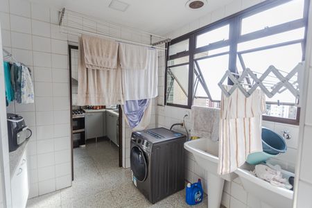 Apartamento para alugar com 260m², 4 quartos e 3 vagas Apartamento para alugar com 260m², 4 quartos e 3 vagasÁrea de Serviço
