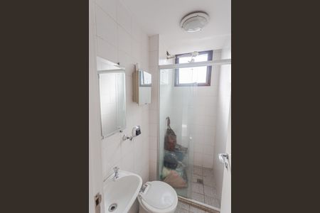 Apartamento para alugar com 260m², 4 quartos e 3 vagas Apartamento para alugar com 260m², 4 quartos e 3 vagasBanheiro de Serviço