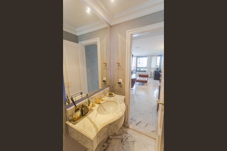 Apartamento para alugar com 260m², 4 quartos e 3 vagas Apartamento para alugar com 260m², 4 quartos e 3 vagasLavabo