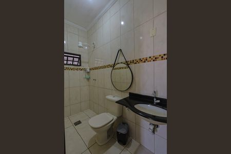 Casa à venda com 220m², 3 quartos e 4 vagasBanheiro da Suíte