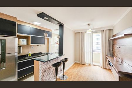 Sala de apartamento para alugar com 2 quartos, 50m² em Cidade Ariston Estela Azevedo, Carapicuíba