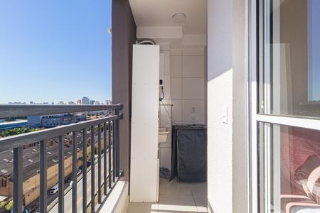 Apartamento para alugar com 40m², 2 quartos e sem vaga Apartamento para alugar com 40m², 2 quartos e sem vagaVaranda