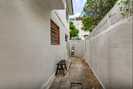 Casa para alugar com 100m², 2 quartos e sem vagaQuintal