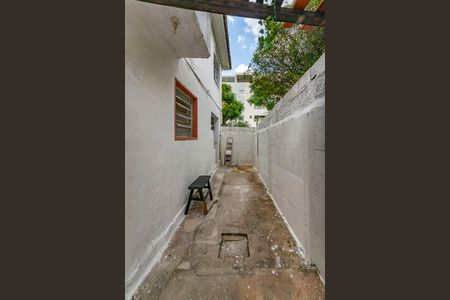 Casa para alugar com 100m², 2 quartos e sem vagaQuintal