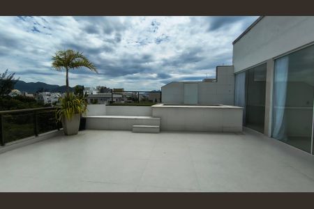 Apartamento à venda com 198m², 3 quartos e 2 vagasVaranda