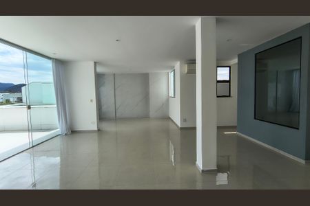 Apartamento à venda com 198m², 3 quartos e 2 vagasSala