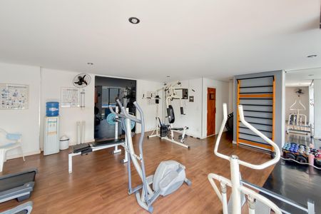 Apartamento à venda com 58m², 2 quartos e 1 vaga Apartamento à venda com 58m², 2 quartos e 1 vagaAcademia