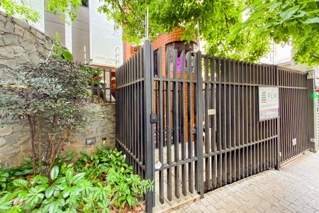 Apartamento à venda com 58m², 2 quartos e 1 vaga Apartamento à venda com 58m², 2 quartos e 1 vagaFachada