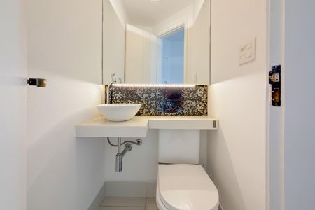 Apartamento à venda com 58m², 2 quartos e 1 vaga Apartamento à venda com 58m², 2 quartos e 1 vagaLavabo