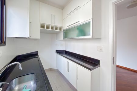Apartamento à venda com 58m², 2 quartos e 1 vaga Apartamento à venda com 58m², 2 quartos e 1 vagaCozinha