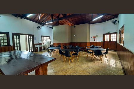 Apartamento para alugar com 61m², 2 quartos e 1 vaga Apartamento para alugar com 61m², 2 quartos e 1 vagaÁrea comum - Salão de festas