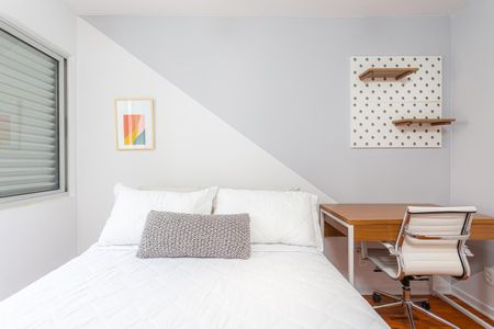 Apartamento à venda com 4 quartos, 90m² em Vila Cordeiro, São Paulo