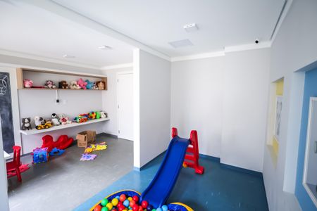 Apartamento para alugar com 32m², 2 quartos e sem vaga Apartamento para alugar com 32m², 2 quartos e sem vagaBrinquedoteca