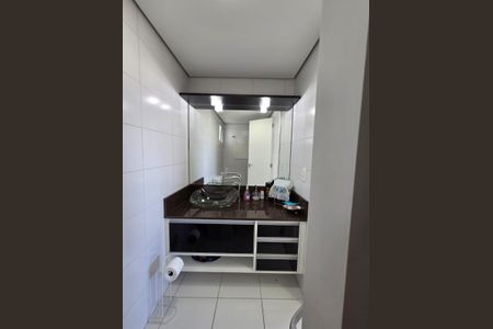 Apartamento à venda com 89m², 3 quartos e 2 vagas Apartamento à venda com 89m², 3 quartos e 2 vagasBanheiro 2