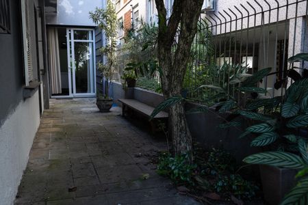 Casa à venda com 250m², 4 quartos e 1 vaga Casa à venda com 250m², 4 quartos e 1 vagaQuintal