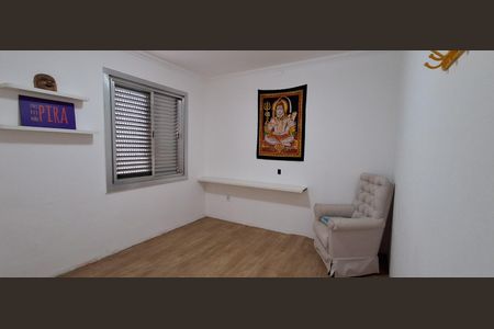 Casa à venda com 150m², 3 quartos e 2 vagas Casa à venda com 150m², 3 quartos e 2 vagasSuíte