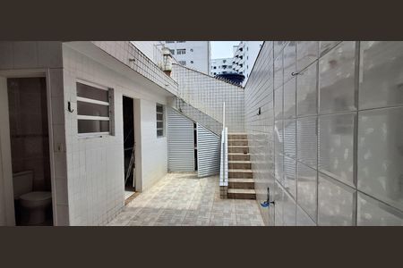 Casa à venda com 150m², 3 quartos e 2 vagas Casa à venda com 150m², 3 quartos e 2 vagasQuintal