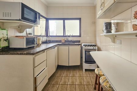 Apartamento para alugar com 110m², 4 quartos e 1 vaga Apartamento para alugar com 110m², 4 quartos e 1 vagaCozinha