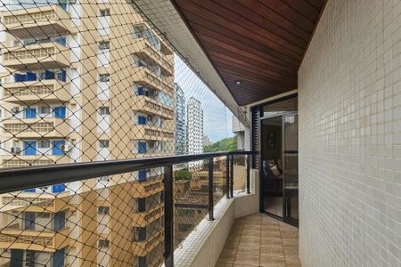 Apartamento para alugar com 110m², 4 quartos e 1 vaga Apartamento para alugar com 110m², 4 quartos e 1 vagaVaranda