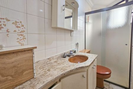 Apartamento para alugar com 110m², 4 quartos e 1 vaga Apartamento para alugar com 110m², 4 quartos e 1 vagaBanheiro da Suíte 2