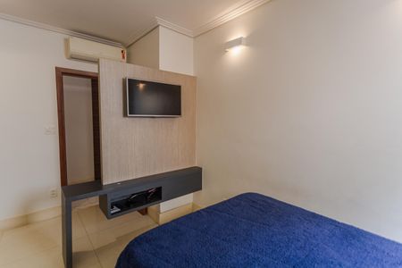 Casa à venda com 315m², 3 quartos e 3 vagas Casa à venda com 315m², 3 quartos e 3 vagasSuíte 3