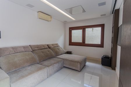 Casa à venda com 315m², 3 quartos e 3 vagas Casa à venda com 315m², 3 quartos e 3 vagasSala 2