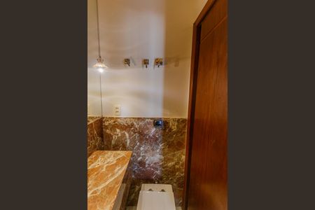 Casa à venda com 315m², 3 quartos e 3 vagas Casa à venda com 315m², 3 quartos e 3 vagasLavabo na Sala 1