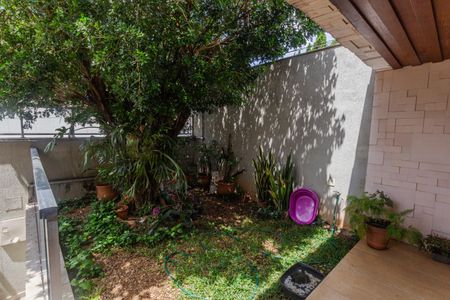 Casa à venda com 315m², 3 quartos e 3 vagas Casa à venda com 315m², 3 quartos e 3 vagasJardim na Entrada