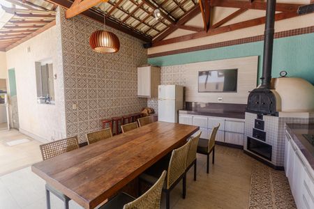 Casa à venda com 315m², 3 quartos e 3 vagas Casa à venda com 315m², 3 quartos e 3 vagasEspaço Gourmet