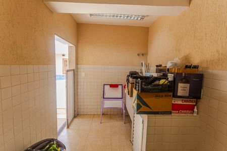 Casa à venda com 315m², 3 quartos e 3 vagas Casa à venda com 315m², 3 quartos e 3 vagasCanil