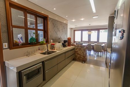 Casa à venda com 315m², 3 quartos e 3 vagas Casa à venda com 315m², 3 quartos e 3 vagasCozinha