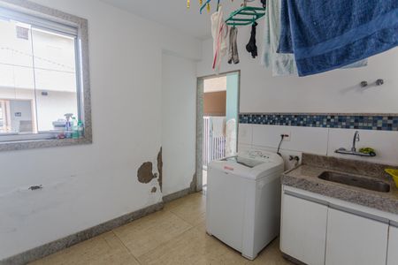 Casa à venda com 315m², 3 quartos e 3 vagas Casa à venda com 315m², 3 quartos e 3 vagasÁrea de Serviço