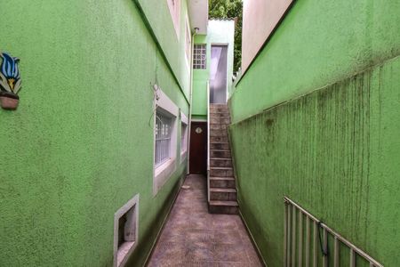 Casa para alugar com 110m², 2 quartos e 2 vagasCorredor Externo