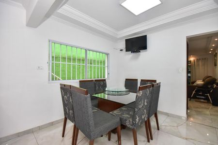 Casa para alugar com 110m², 2 quartos e 2 vagasCopa