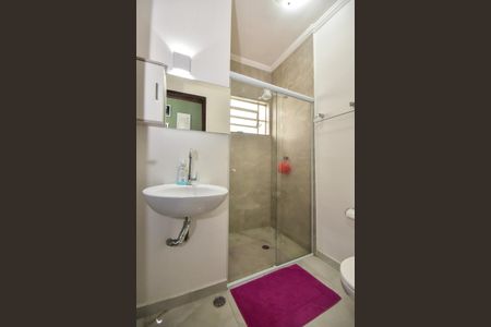 Casa para alugar com 110m², 2 quartos e 2 vagasBanheiro