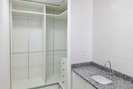 Apartamento para alugar com 85m², 2 quartos e 2 vagas Apartamento para alugar com 85m², 2 quartos e 2 vagasCloset da suíte 1