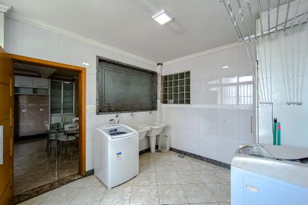 Apartamento à venda com 282m², 3 quartos e 2 vagasÁrea de Serviço