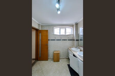 Apartamento à venda com 282m², 3 quartos e 2 vagasBanheiro da Suíte