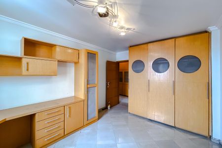 Apartamento à venda com 282m², 3 quartos e 2 vagasQuarto. 3