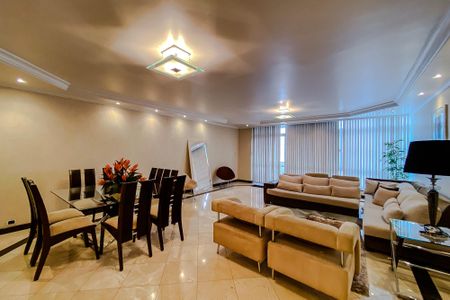 Apartamento à venda com 282m², 3 quartos e 2 vagasSala