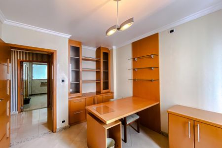 Apartamento à venda com 282m², 3 quartos e 2 vagasQuarto 1