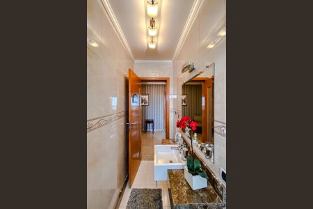 Apartamento à venda com 282m², 3 quartos e 2 vagasLavabo