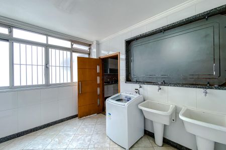 Apartamento à venda com 282m², 3 quartos e 2 vagasÁrea de Serviço