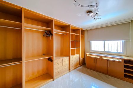 Apartamento à venda com 282m², 3 quartos e 2 vagasQuarto 2 - Suíte