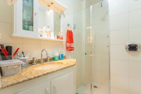 Apartamento à venda com 67m², 3 quartos e 2 vagasBanheiro