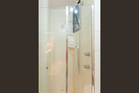 Apartamento à venda com 67m², 3 quartos e 2 vagasBanheiro