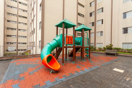 Apartamento à venda com 67m², 3 quartos e 2 vagasÁrea comum - Playground