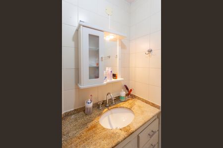 Apartamento à venda com 67m², 3 quartos e 2 vagasBanheiro da Suíte