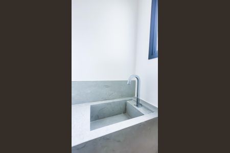 Casa de condomínio à venda com 138m², 3 quartos e 2 vagasLavabo